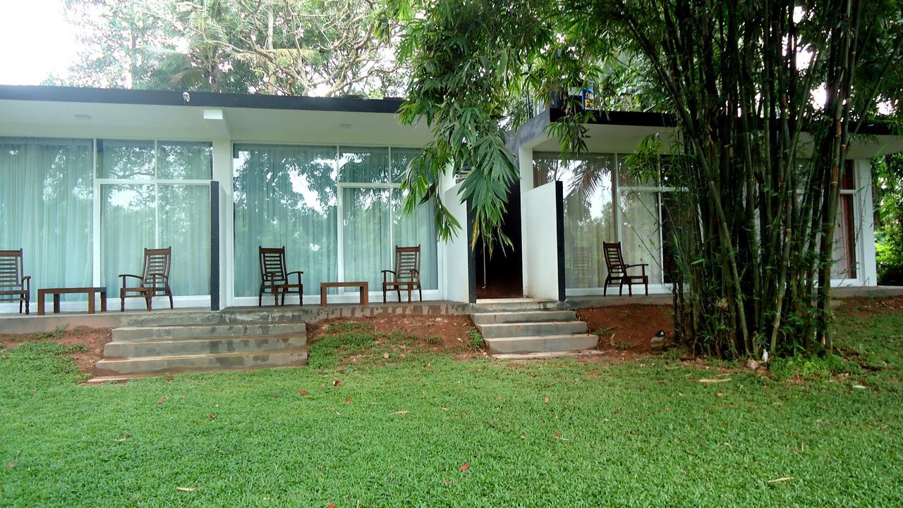Bridge Hotel Negombo Kimbulapitiya Dış mekan fotoğraf