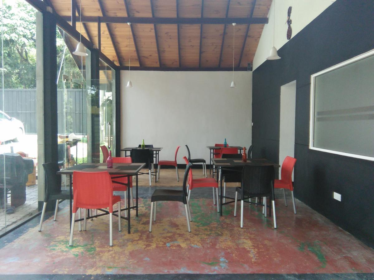 Bridge Hotel Negombo Kimbulapitiya Dış mekan fotoğraf