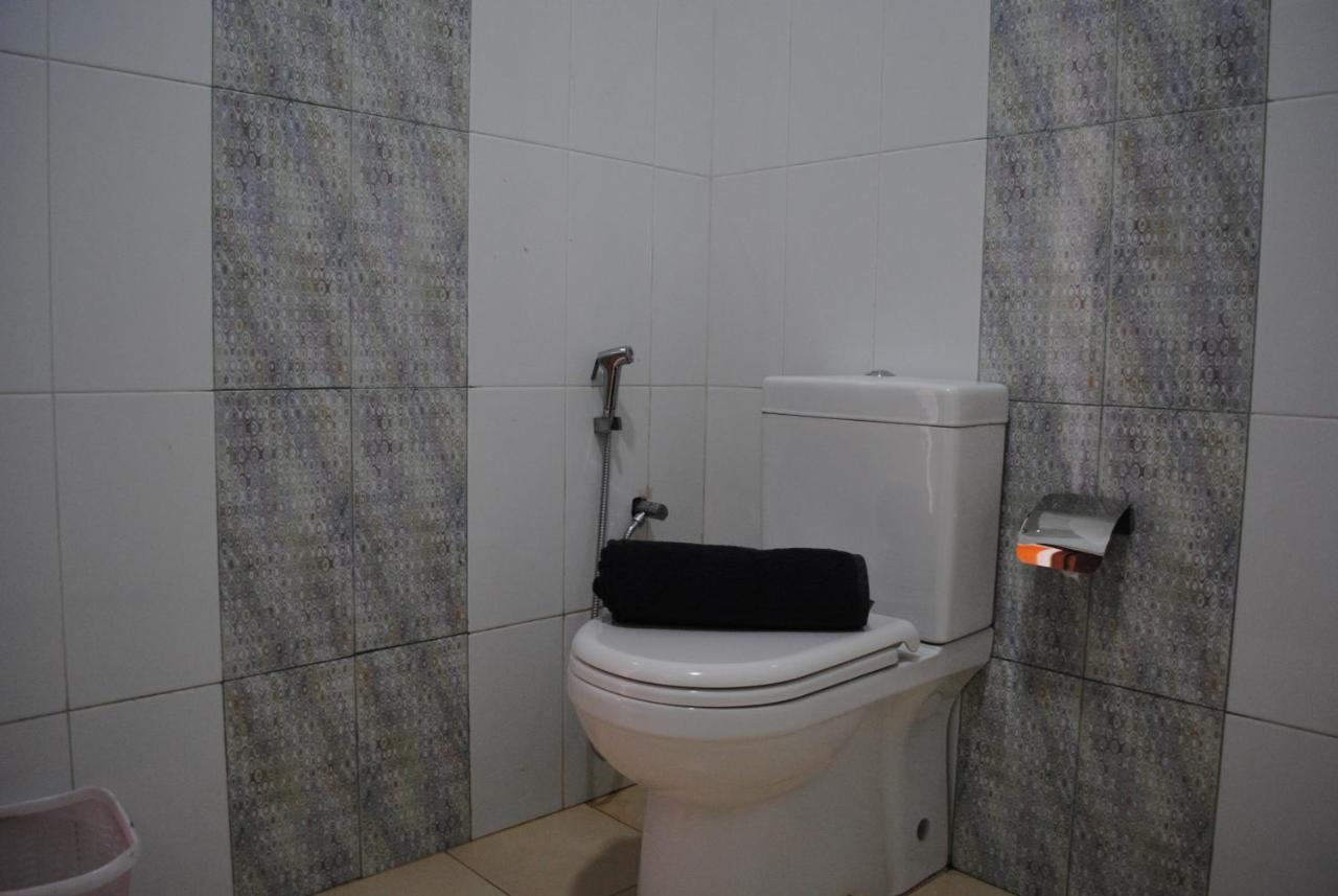 Bridge Hotel Negombo Kimbulapitiya Oda fotoğraf